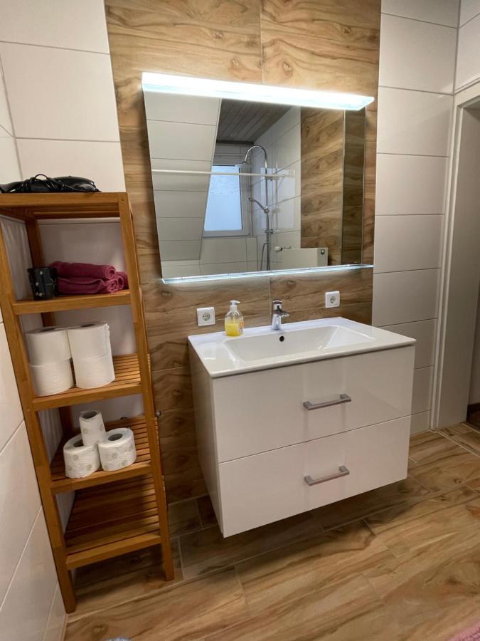Ferienwohnung Am Schloss Leipheim Naehe Legoland Ngoại thất bức ảnh
